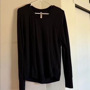 Athleta Black pullover lightweight crew
